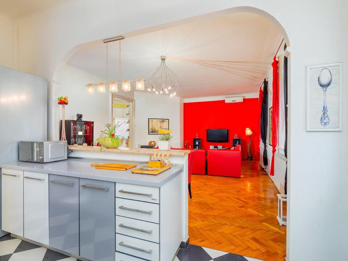 Grand Apartment In Strict Center Of Fiume Kültér fotó