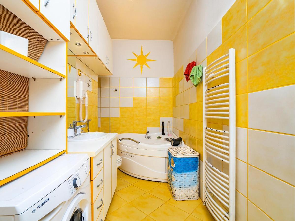 Grand Apartment In Strict Center Of Fiume Kültér fotó