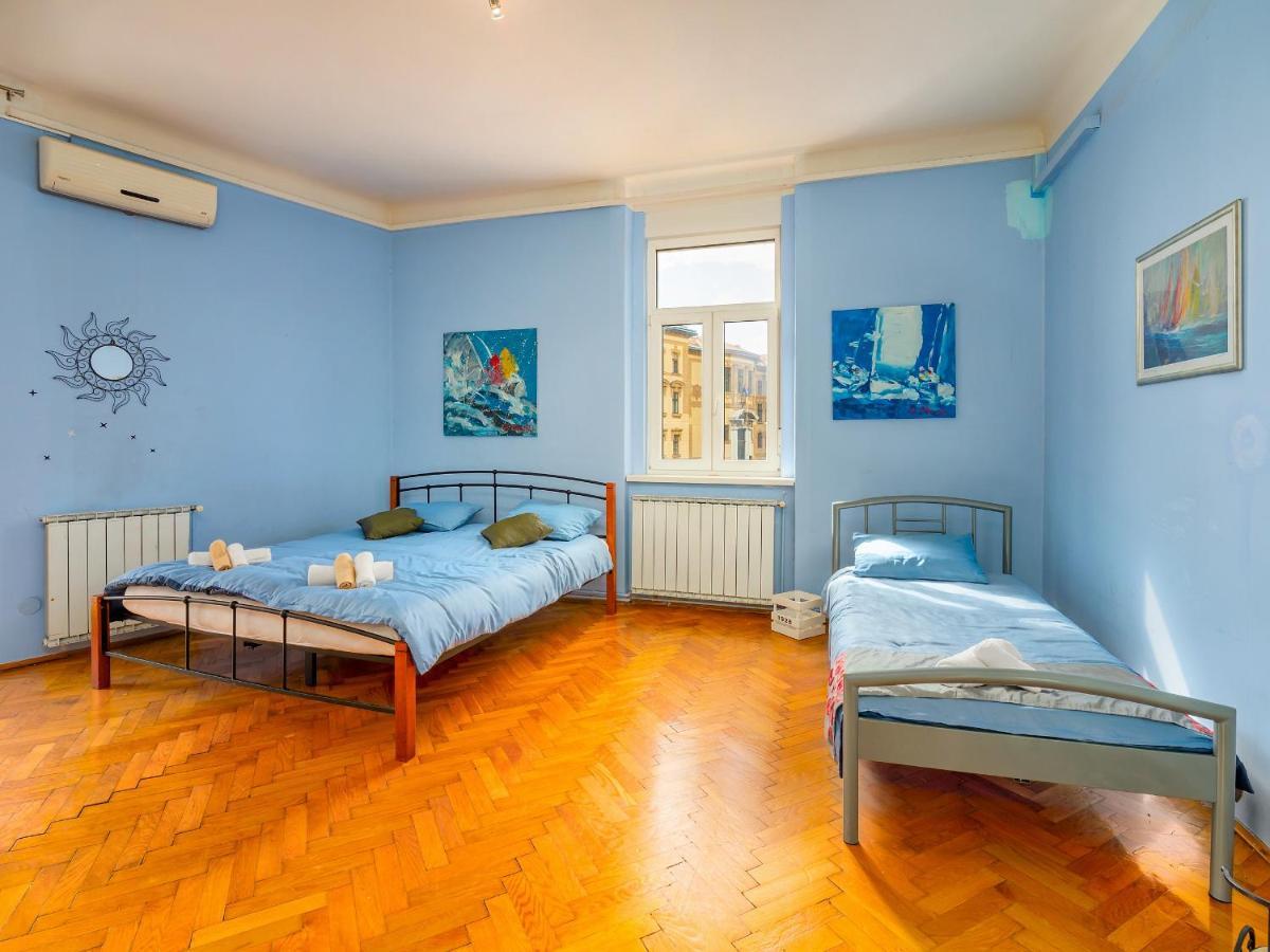Grand Apartment In Strict Center Of Fiume Kültér fotó